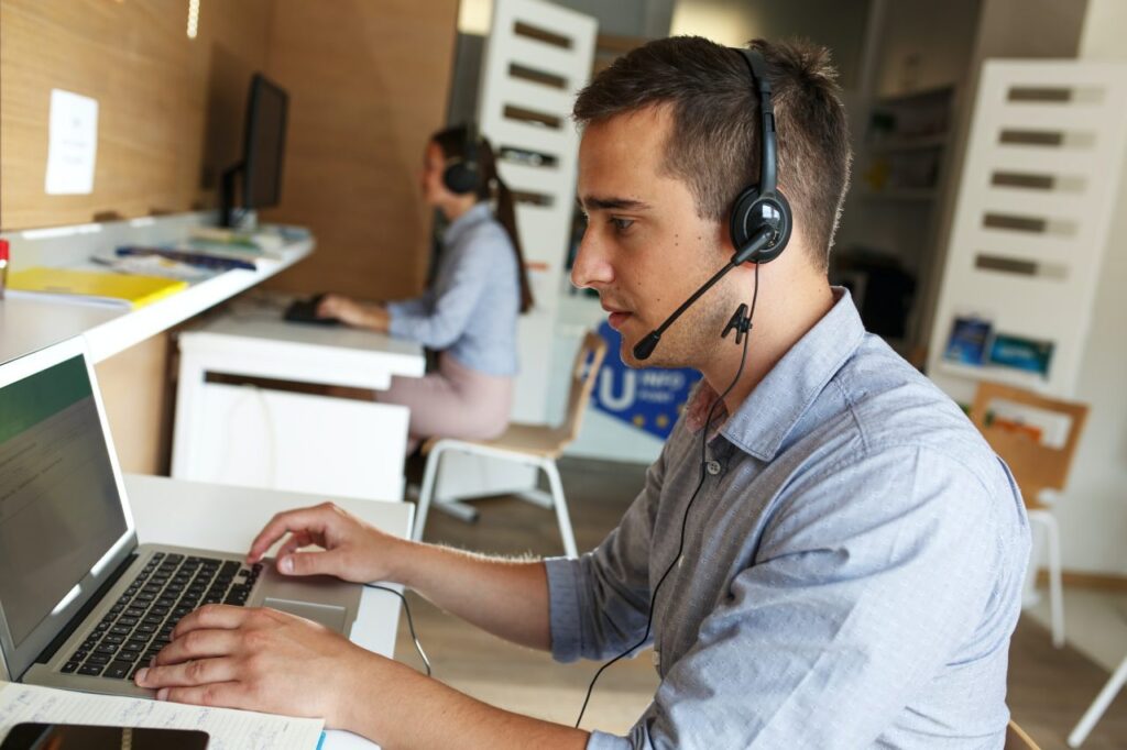 Business VoIP & Cloud PBX Solutions in Orlando, Florida and All Over USA by Saybuna